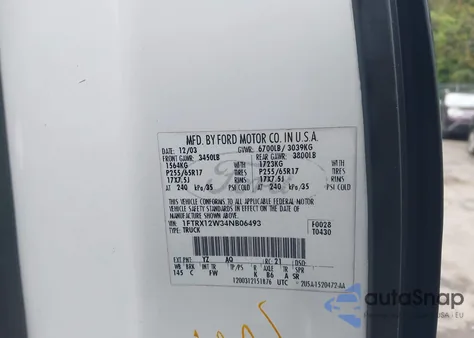 2004 Ford F-150 Stx/Xl/Xlt z USA, uszkodzony, nr VIN 1FTRX12W34NB06493